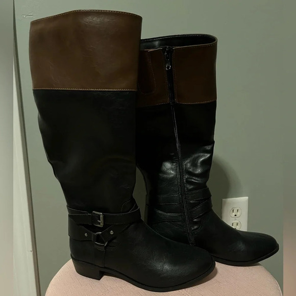 Never Worn Knee High Boots - Picture 1 of 6